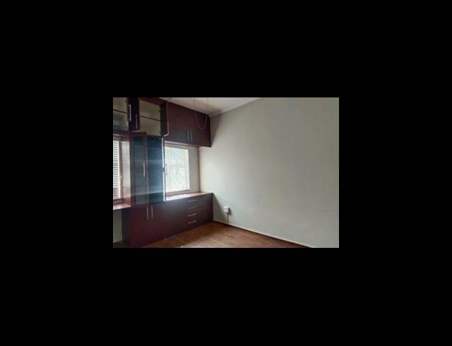 5 BEDROOM HOUSE FOR SALE IN BRENTHURST